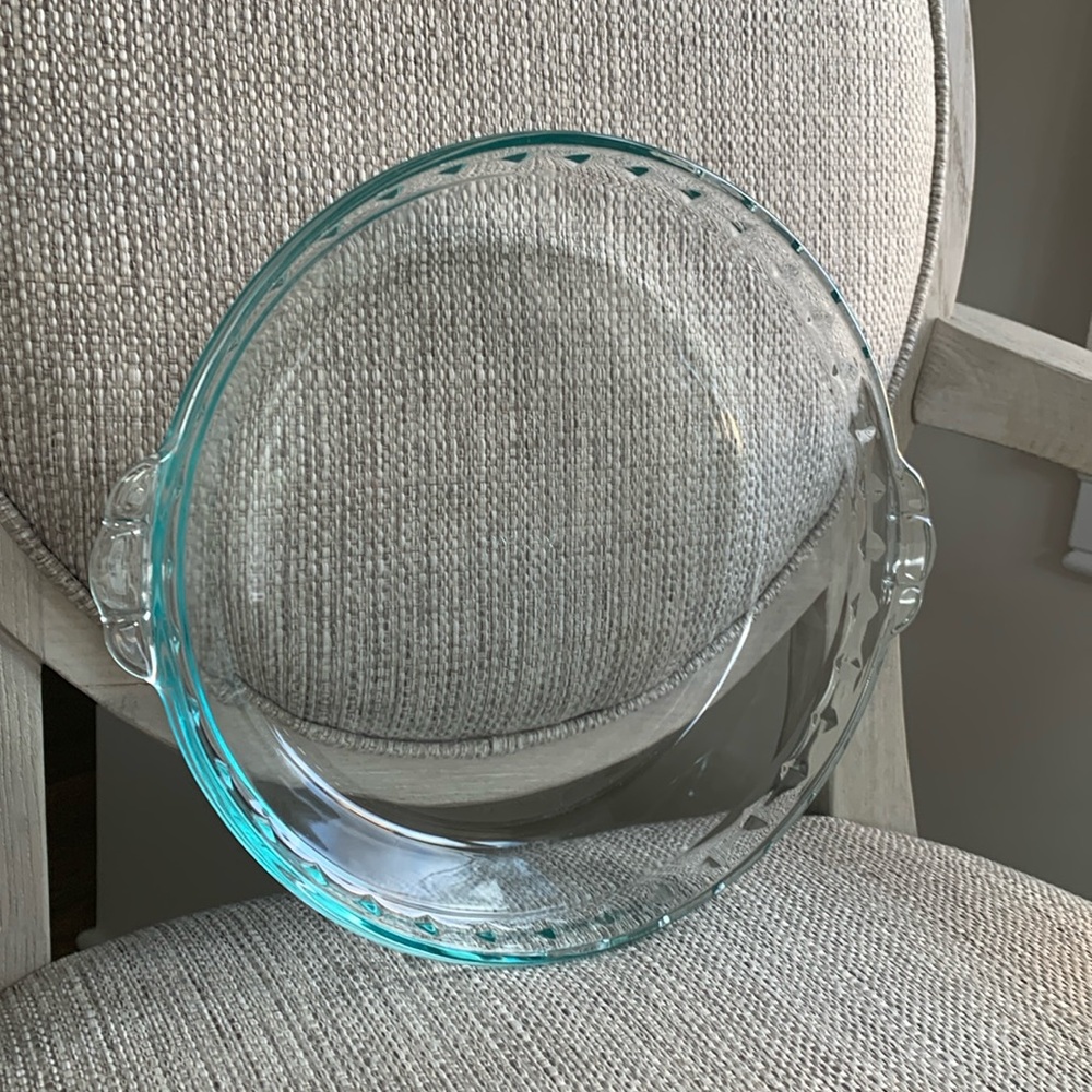 Vintage Clear Pyrex #229 Glass 9.5” Scalloped/Crimped Edge Pie Dish